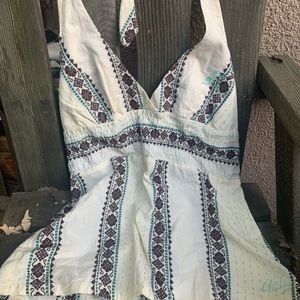 Billabong Halter Top Tank M but fits like a SM